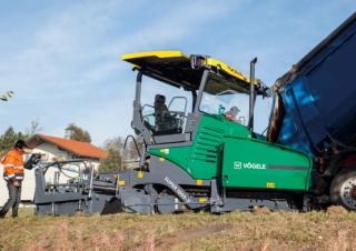 Asfaltni finišeri na gusjenicama Vögele Super 1800-3i