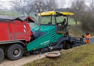 Asfaltni finišeri na gusjenicama Vögele Super 2100-5i