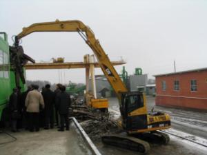 Bageri gusjeničari Caterpillar 325 C MH