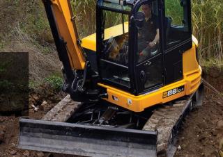 Bageri gusjeničari JCB 86 C-1