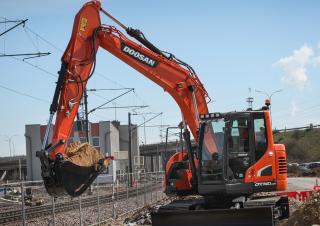 Bageri gusjeničari Doosan DX140LCR-3