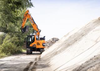 Bageri gusjeničari Doosan DX140LCR-7