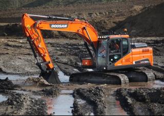 Bageri gusjeničari Doosan DX180LC-5