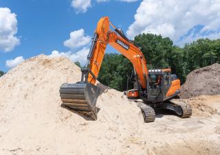 Bageri gusjeničari Doosan DX235LC-7