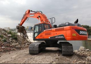 Bageri gusjeničari Doosan DX340LC-5