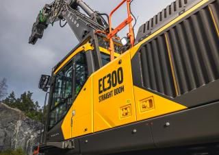 Bageri gusjeničari Volvo EC300 Straight Boom L