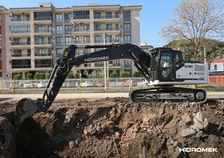 Bageri gusjeničari Hidromek HMK 230 LC