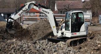 Bageri gusjeničari Terex TC 75
