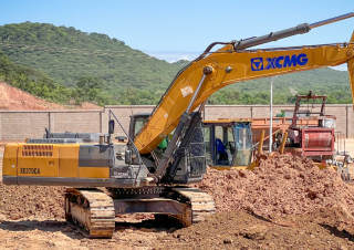 Bageri gusjeničari XCMG XE370CA 