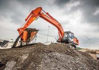 Bageri gusjeničari Hitachi ZX300LC-6