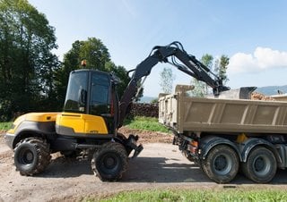 Bageri na kotačima Mecalac 12 MTX
