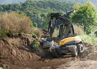 Bageri na kotačima Mecalac 12 MTX