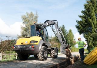 Bageri na kotačima Mecalac 12MTX