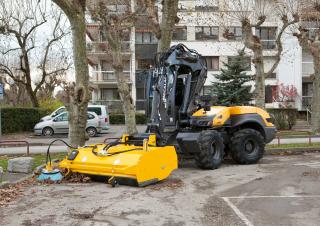 Bageri na kotačima Mecalac 12MTX