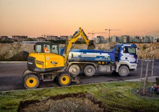 Bageri na kotačima Yanmar B 75 2PB
