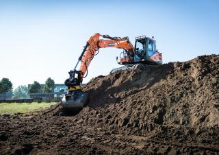 Bageri na kotačima Doosan DX160W-7