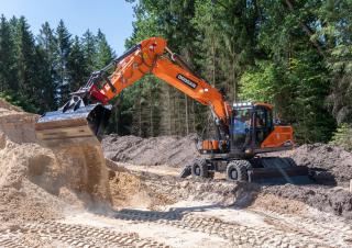 Bageri na kotačima Doosan DX190W-7