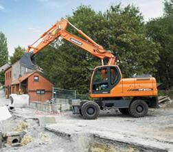 Bageri na kotačima Doosan DX210W