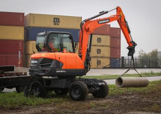 Bageri na kotačima Doosan DX57W-5