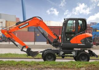Bageri na kotačima Doosan DX57W