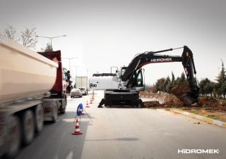 Bageri na kotačima Hidromek HMK 200 W