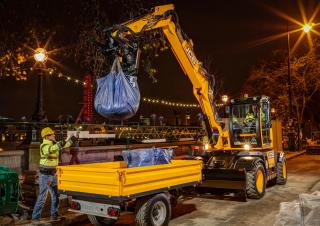 Bageri na kotačima JCB Hydradig 110W