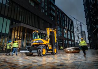 Bageri na kotačima JCB Hydradig 110W