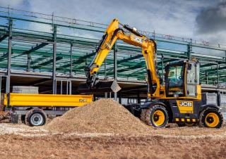 Bageri na kotačima JCB Hydradig 110W