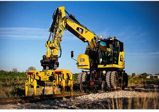 Bageri na kotačima Caterpillar M323F