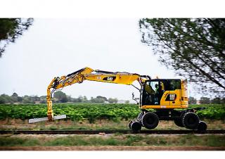 Bageri na kotačima Caterpillar M323F 