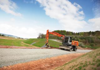 Bageri na kotačima Hitachi ZX 140 W 3