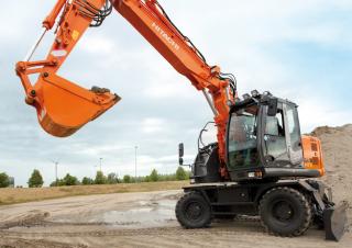 Bageri na kotačima Hitachi ZX 145 W 3
