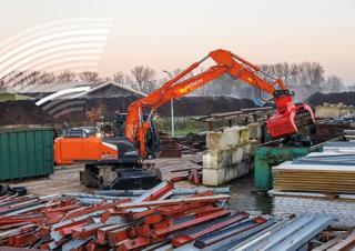 Bageri na kotačima Hitachi ZX220W-7