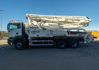 Betonske pumpe Betonske pumpe montirane na kamion CIFA K40H