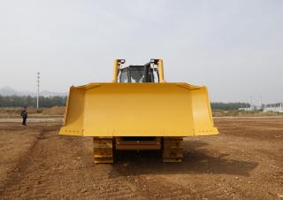 Buldožeri SEM 816D DS 