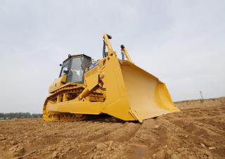 Buldožeri SEM 816D DS 