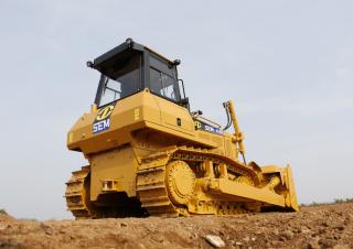 Buldožeri SEM 816D DS 