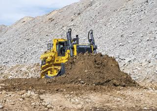 Buldožeri Komatsu D475A-8E0
