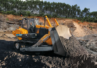 Buldožeri Dressta TD 25M