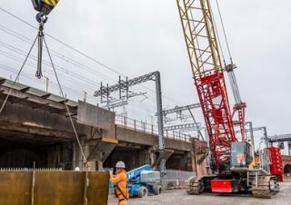Dizalice gusjeničari - Rešetkasta grana Liebherr LR 1110