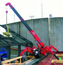 Dizalice gusjeničari - Teleskopska grana UNIC URW 095