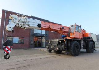 Dizalice za neravne terene Liebherr LTL 1050