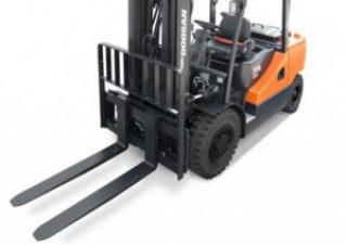 Dizelski viljuškari Doosan D35S-7