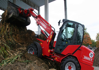 Dvorišni utovarivač Schäffer 3550 T