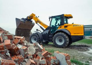 Dvorišni utovarivač Dieci Agri Pivot T70