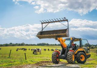 Dvorišni utovarivač Dieci Agri Pivot T90