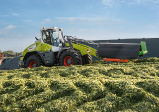 Dvorišni utovarivač Claas Torion 1177