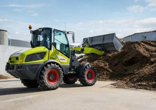 Dvorišni utovarivač Claas Torion 639