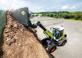 Dvorišni utovarivač Claas Torion 738 T Sinus