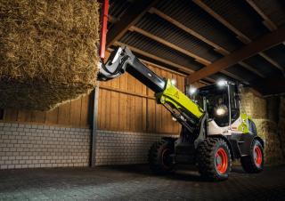 Dvorišni utovarivač Claas Torion 738 T Sinus